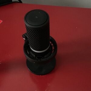 Sleek Black Microphone for Studio Recording no wired